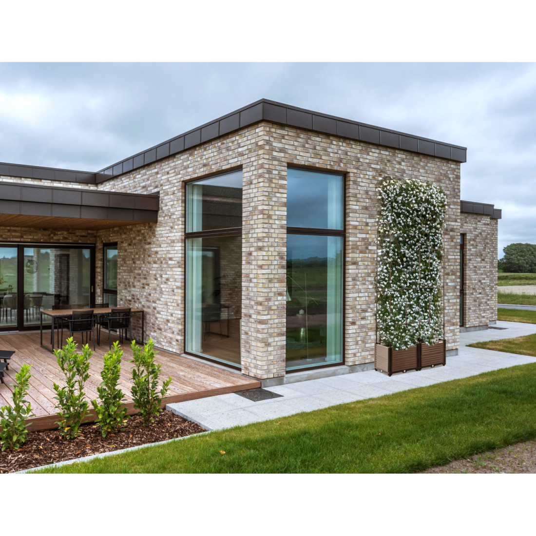 Aranżacja Skrzynia uprawowa + stojak zaokrąglony GROW ROUND SET 84x42x180cm - CULTIVO