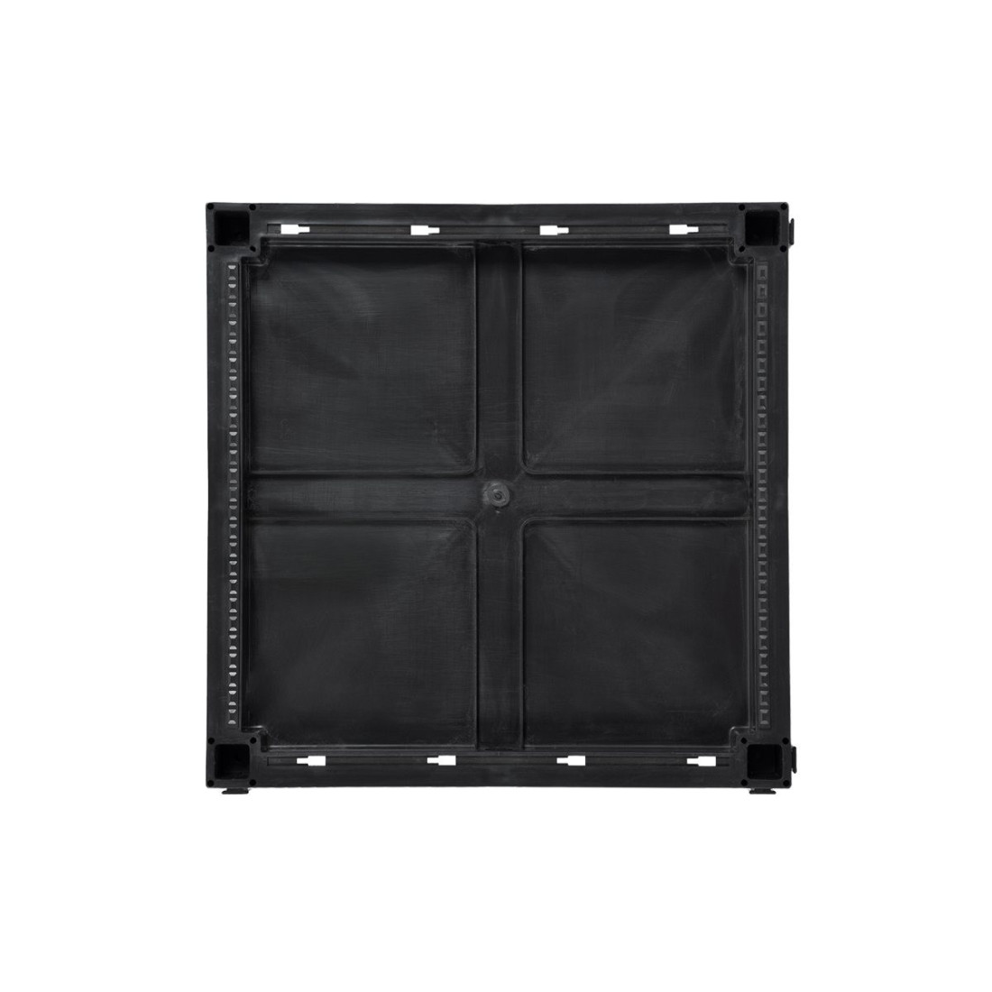 przód wnętrza podstawy skrzyni uprawowej cultivo