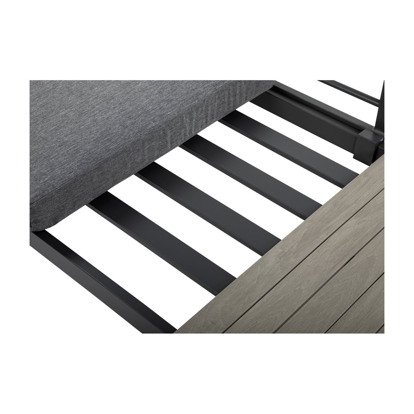 zbliżenie na aluminiową ramę narożnika tulip