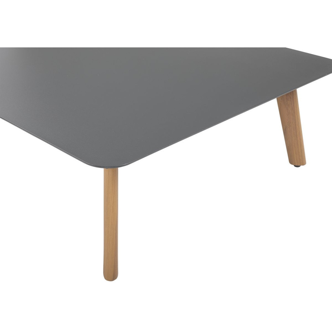 zbliżenie na blat stolika kawowego z zestawu radisson caffe 