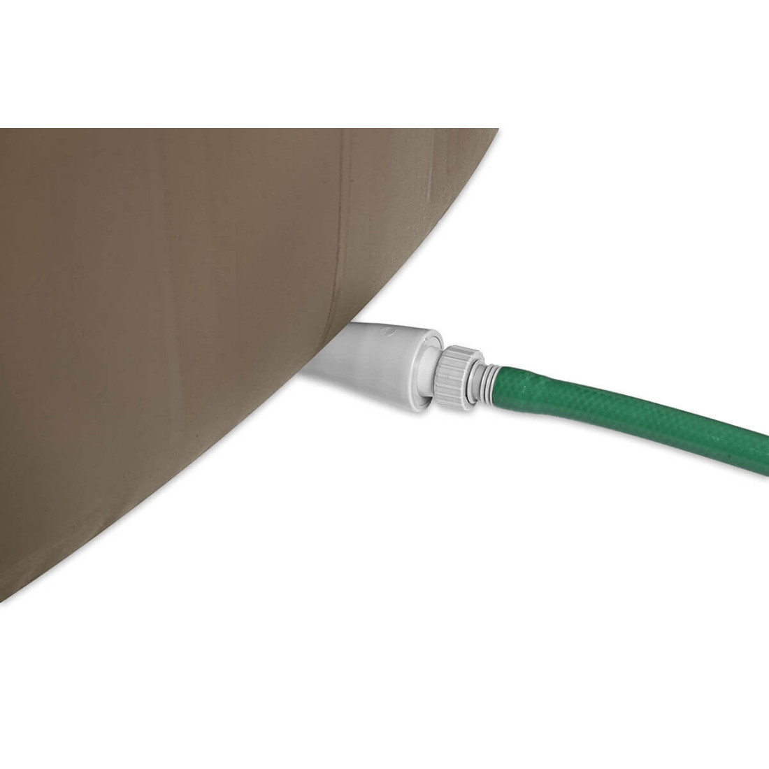 Zbliżenie na element pompujący jacuzzi