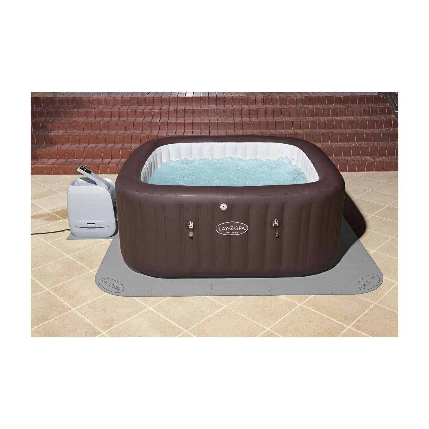 Aranżacja podkładu pod jacuzzi LAY-Z-SPA
