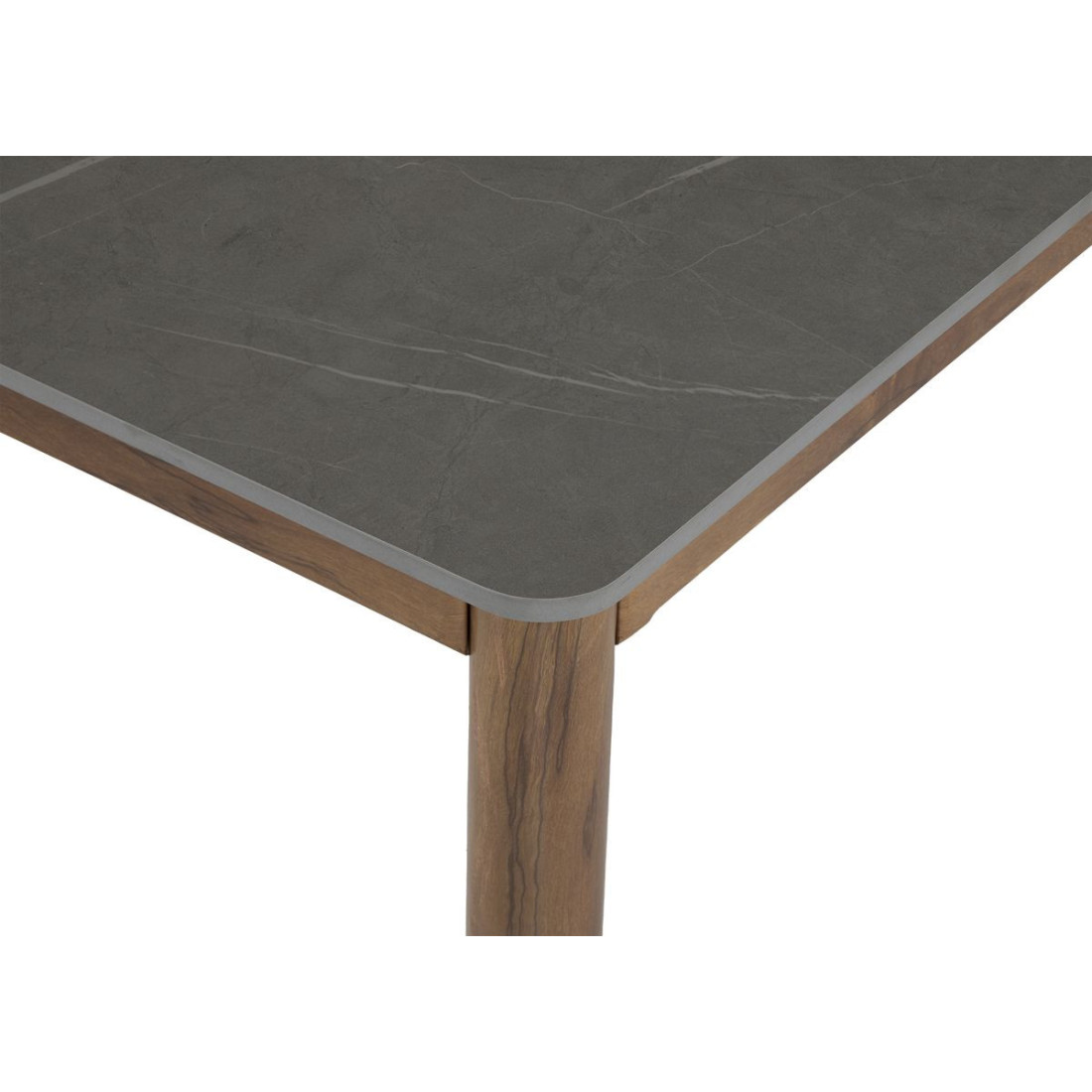 zbliżenie na kamienny blat stolika pattaya