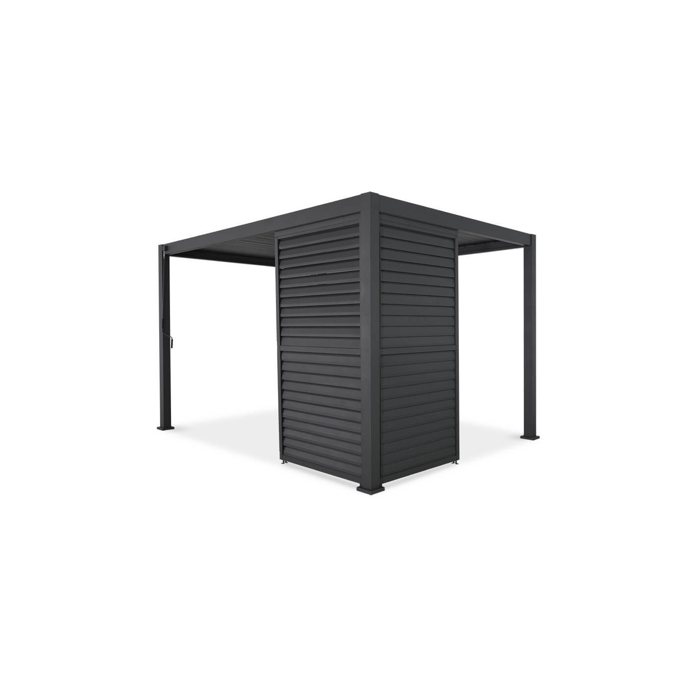 zbliżenie na wewnętrzny róg pergoli z zamontowanymi panelami żaluzjowymi 