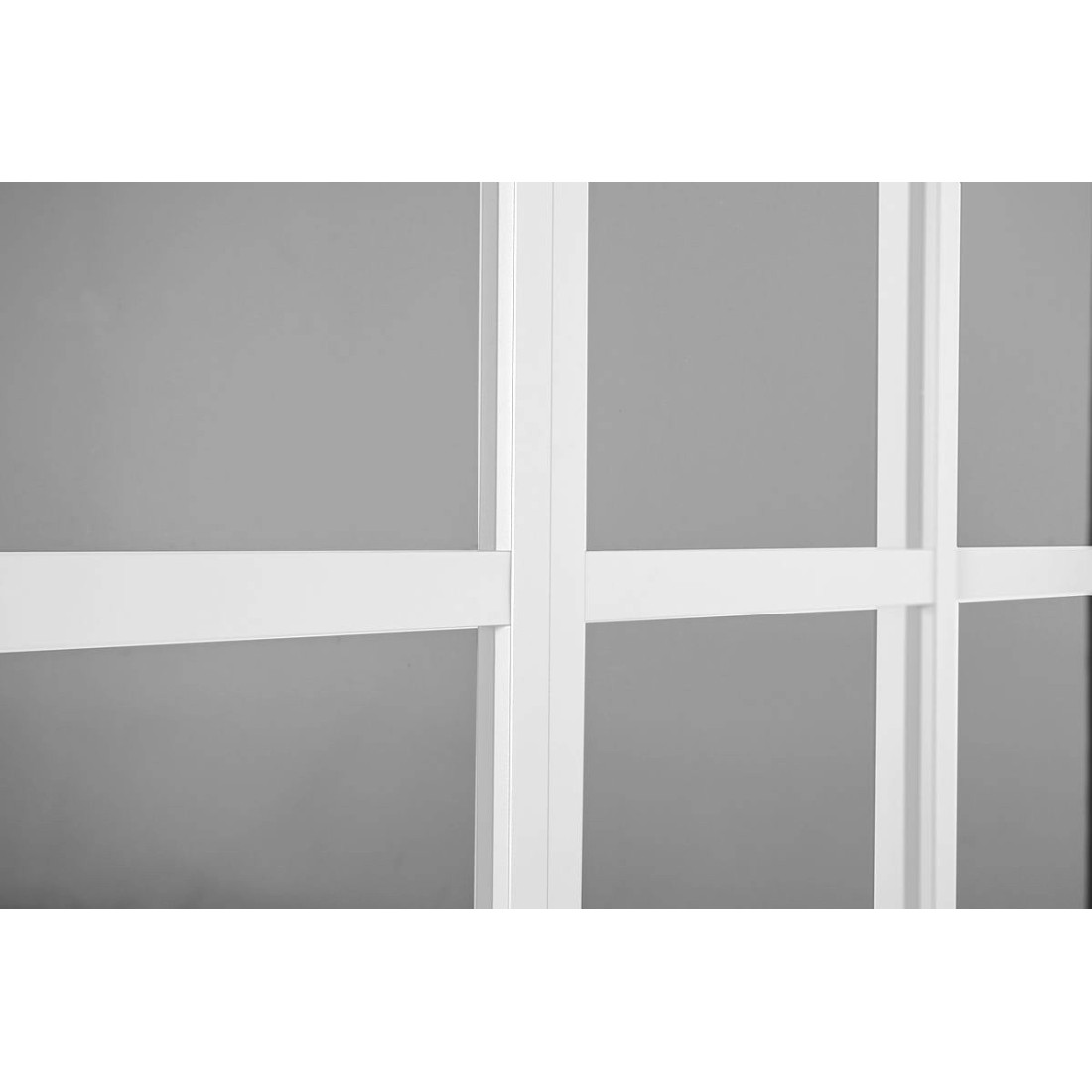 zamknięte drzwi przesuwne 4m białe