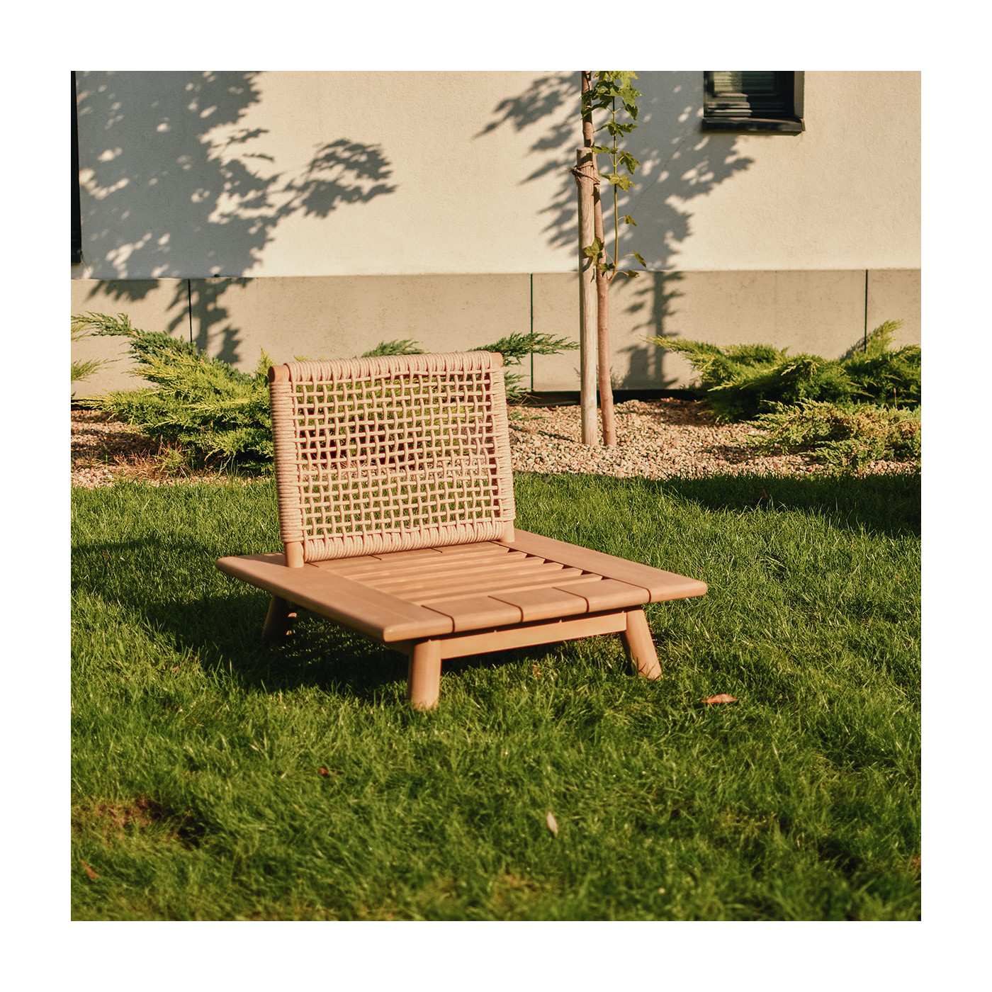 Fotel z zestawu wypoczynkowego MIYA DINING w aranżacji 