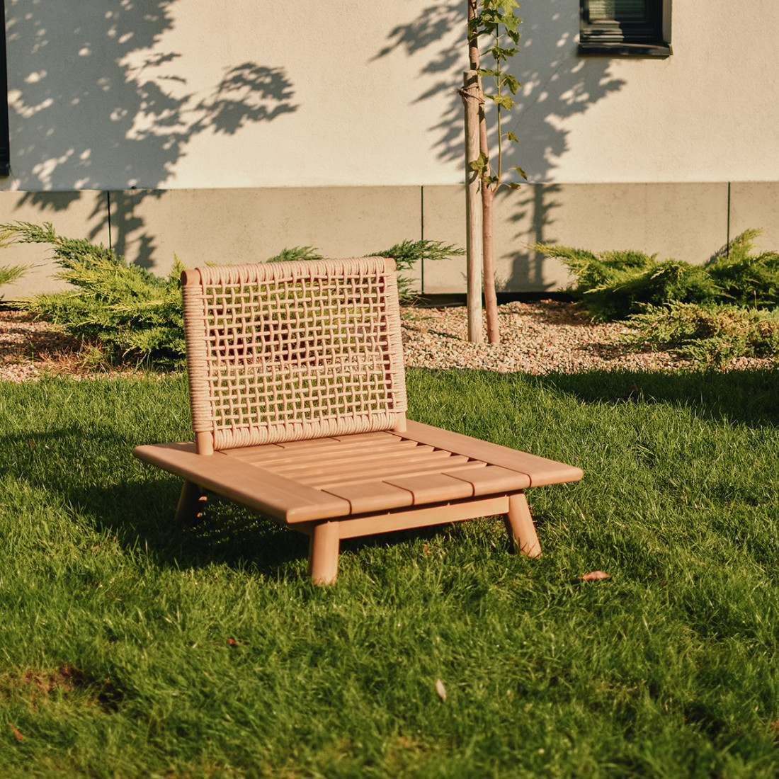 Fotel z zestawu wypoczynkowego MIYA DINING w aranżacji 