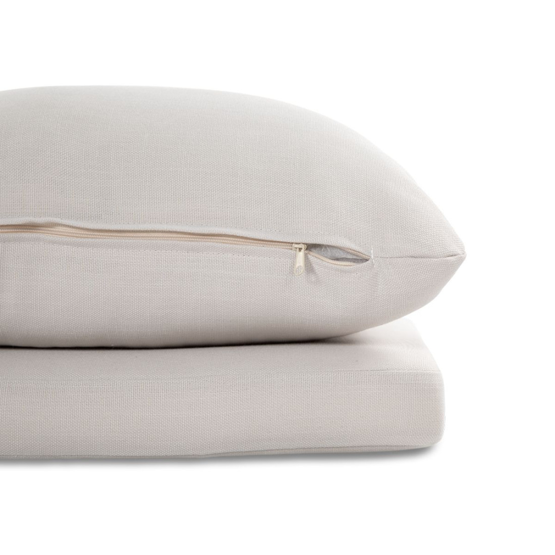 Zbliżenie na blat drewnianego stołu jadalnianego marigold