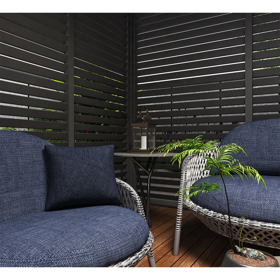 Wnętrze pergoli z zamontowanymi pojedynczymi poziomymi panelami żaluzjowymi