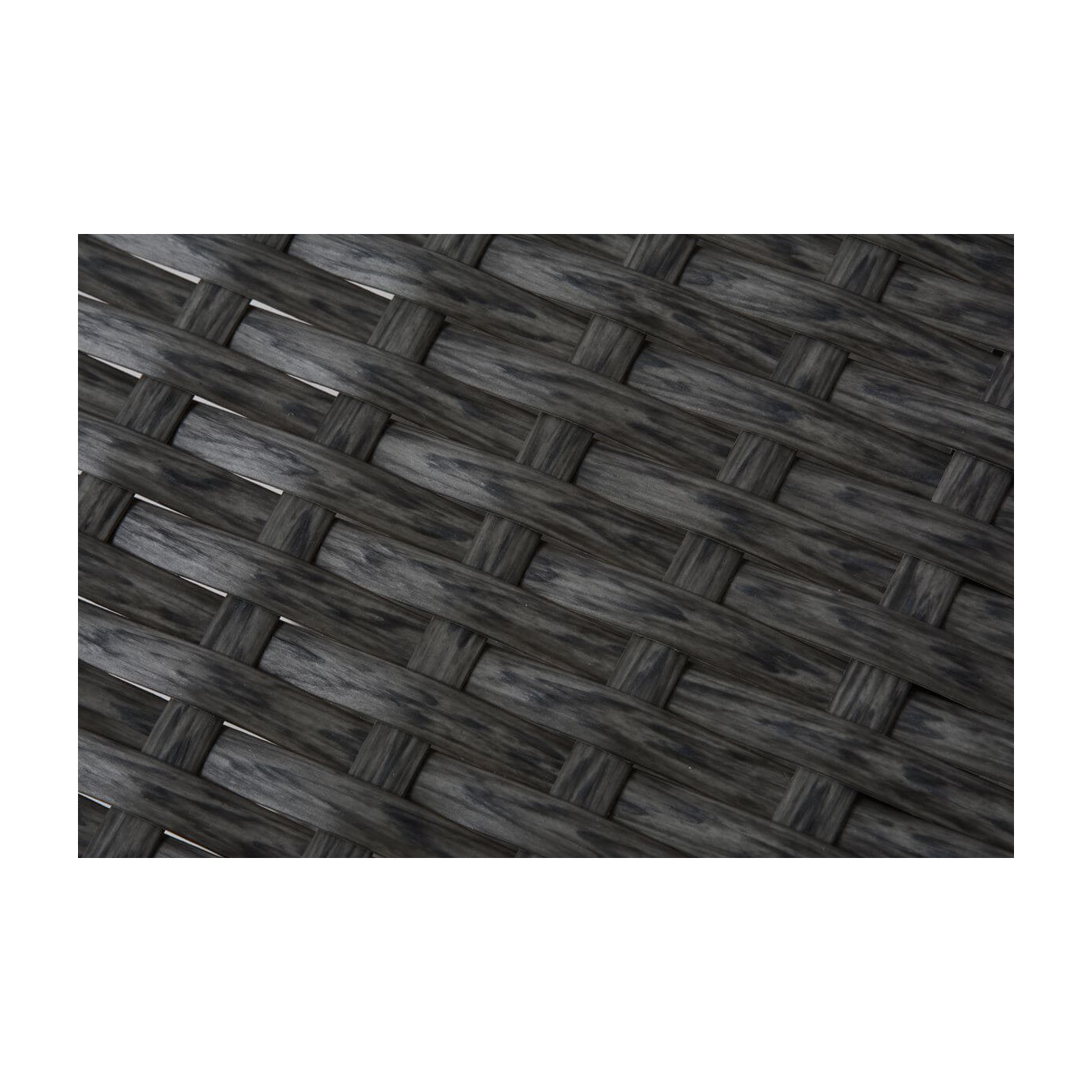 Zbliżenie na materiał - technorattan z jakiego został wykonany stół Premio od firmy Focus Garden