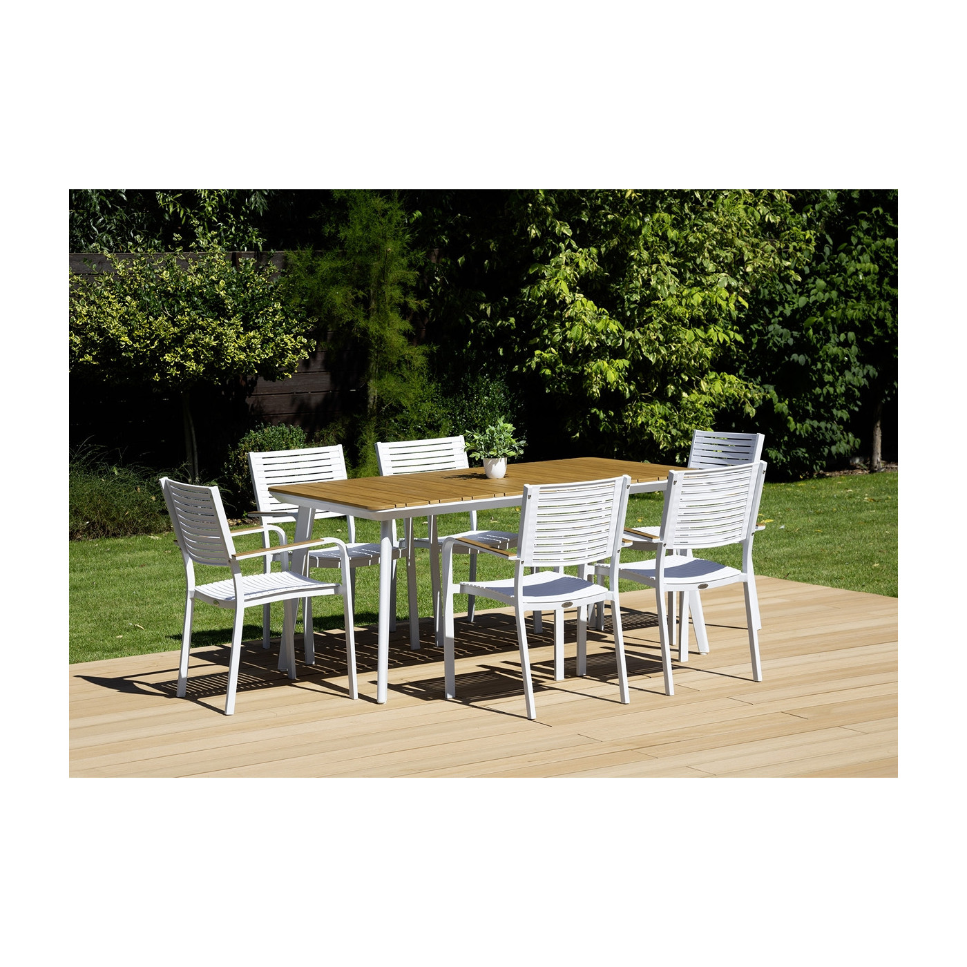 biały zestaw jadalniany tacoma na tarasie