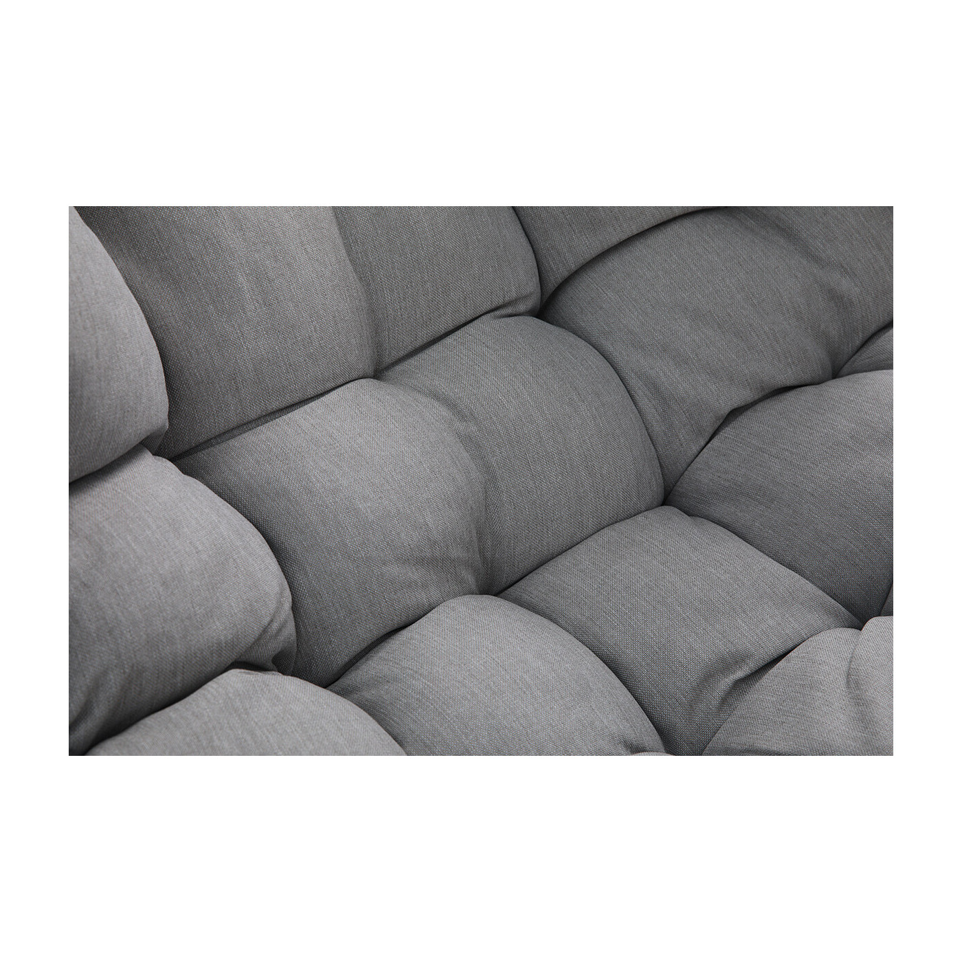 Widok na wygodne poduszki siedziska fotela bujanego Rodos