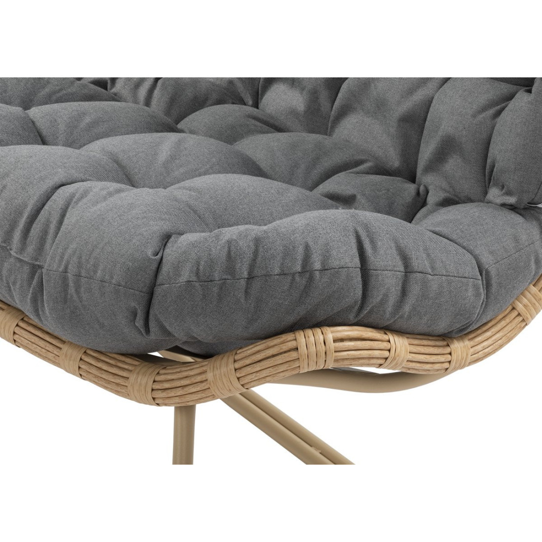 zbliżenie na grube szare poduszki z zestawu rodos caffe