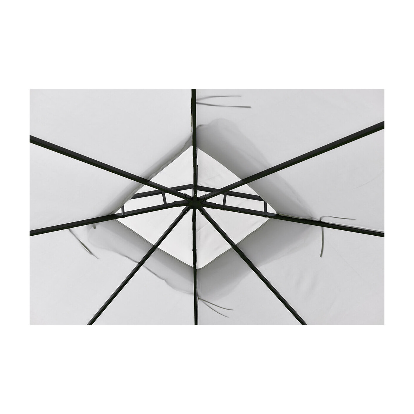 Widok od strony wewnętrznej na dach pawilonu