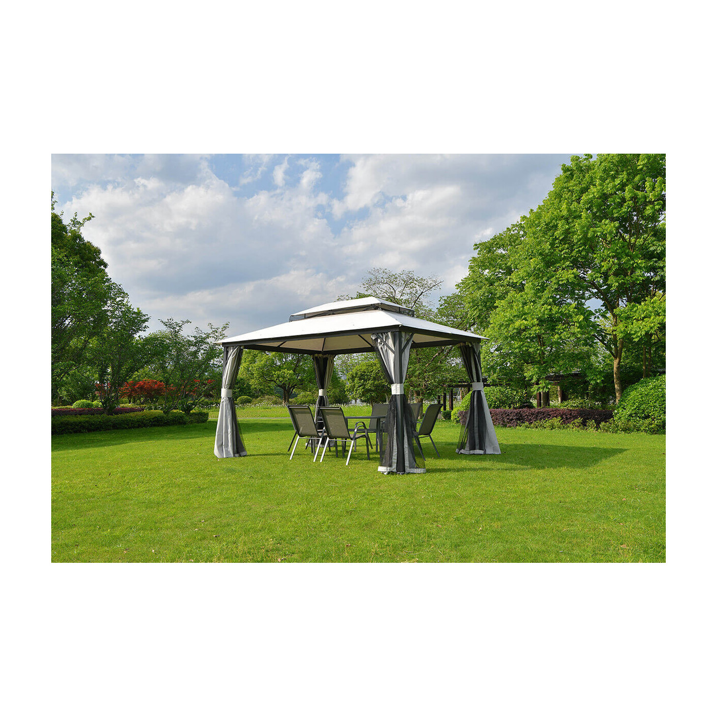 Jasno-szary pawilon ogrodowy o wymiarach 3x4m od firmy Hardmaister