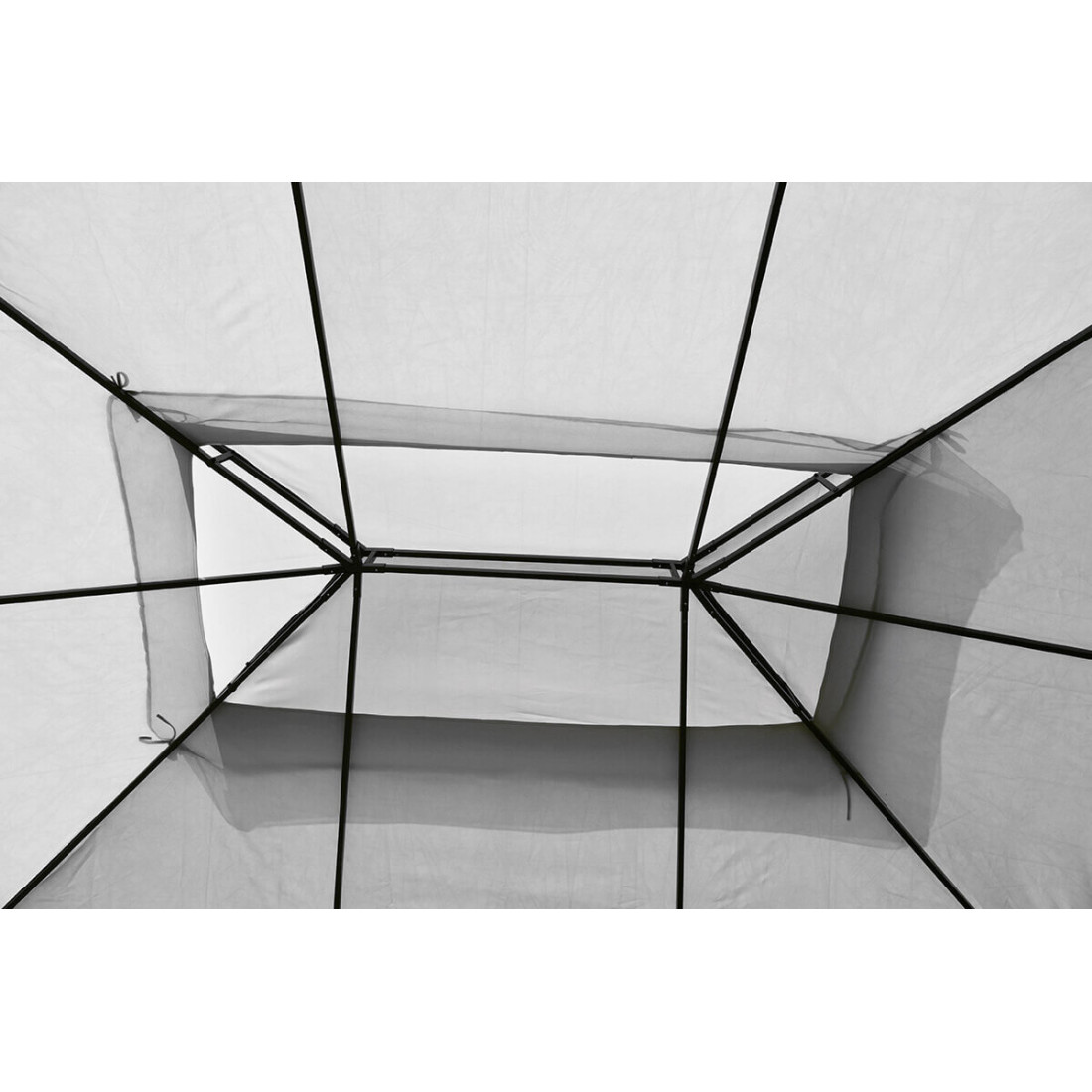 Widok od strony wewnętrznej na dach pawilonu