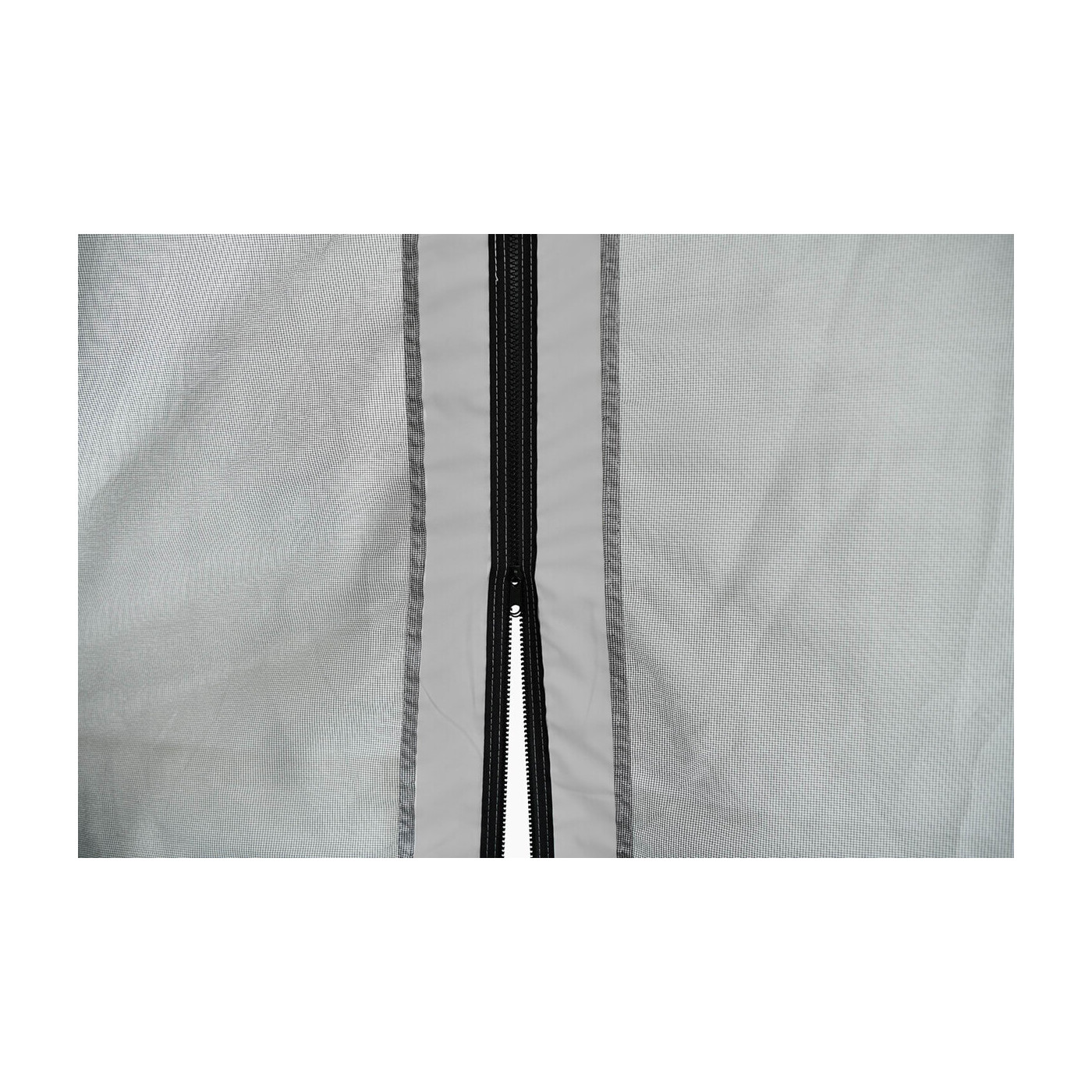 Widok na zapinanie moskitiery