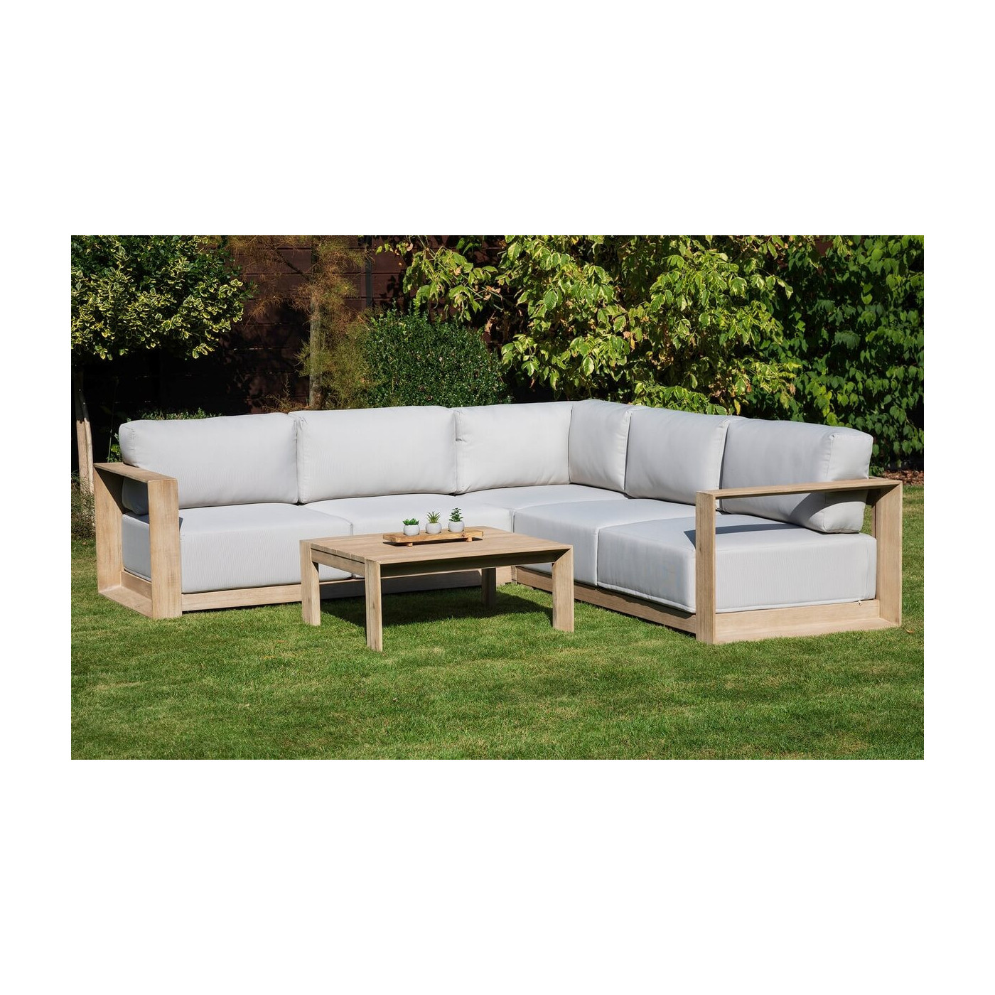 aranżacja na tarasie narożnika ogrodowego royal caffe