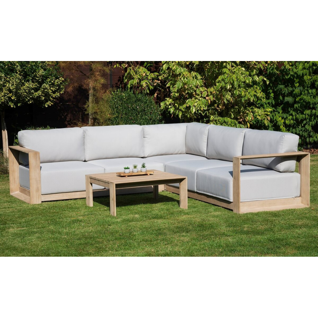 aranżacja na tarasie narożnika ogrodowego royal caffe