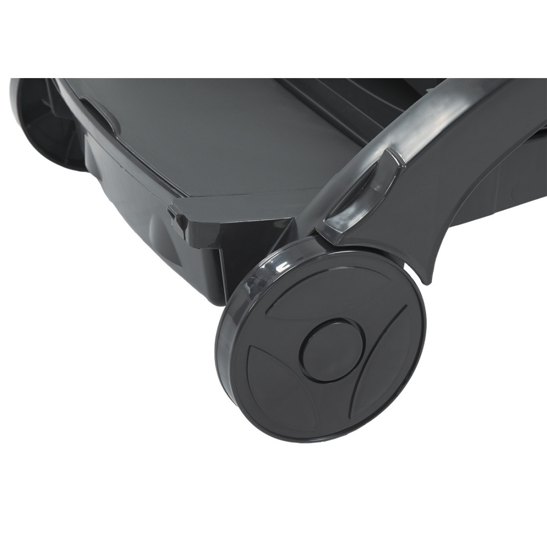 zbliżenie na kółka umożliwiające transport leżaka ocean