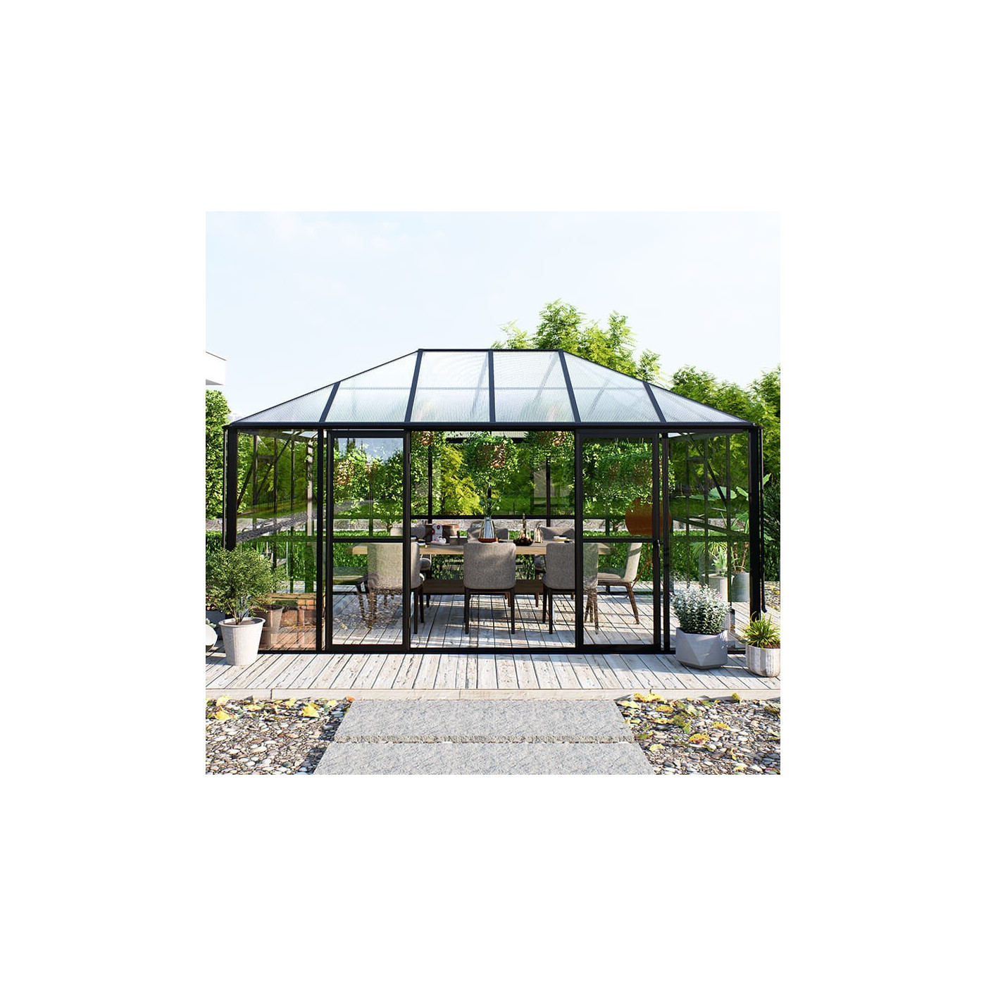 Oranżeria Brodway Black Gutroof Solid PC widok od frontu w ogrodzie