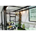 Oranżeria SOHO Black 364x290cm Solid PC + Glass - Gutroof, spora powierzchnia wewnątrz oranżerii, aranżacja w środku