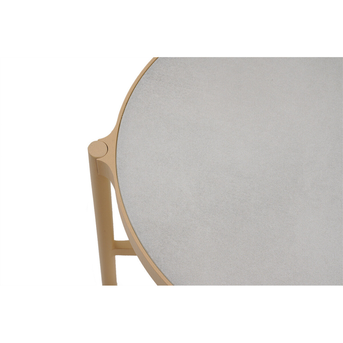 okrągły stolik kawowy wykonany z aluminium