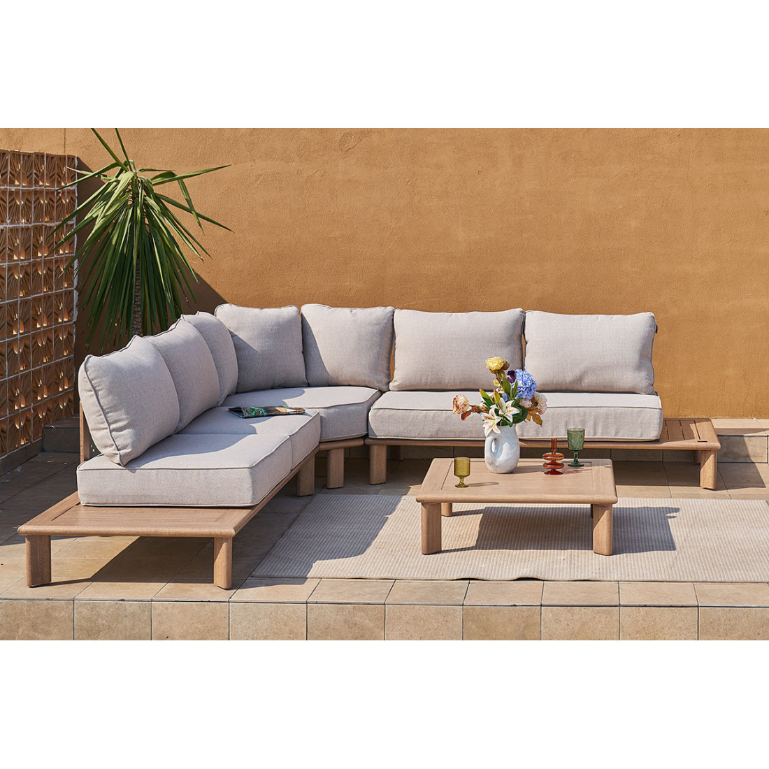 narożnik magellan caffe z aluminium o wyglądzie wood look 