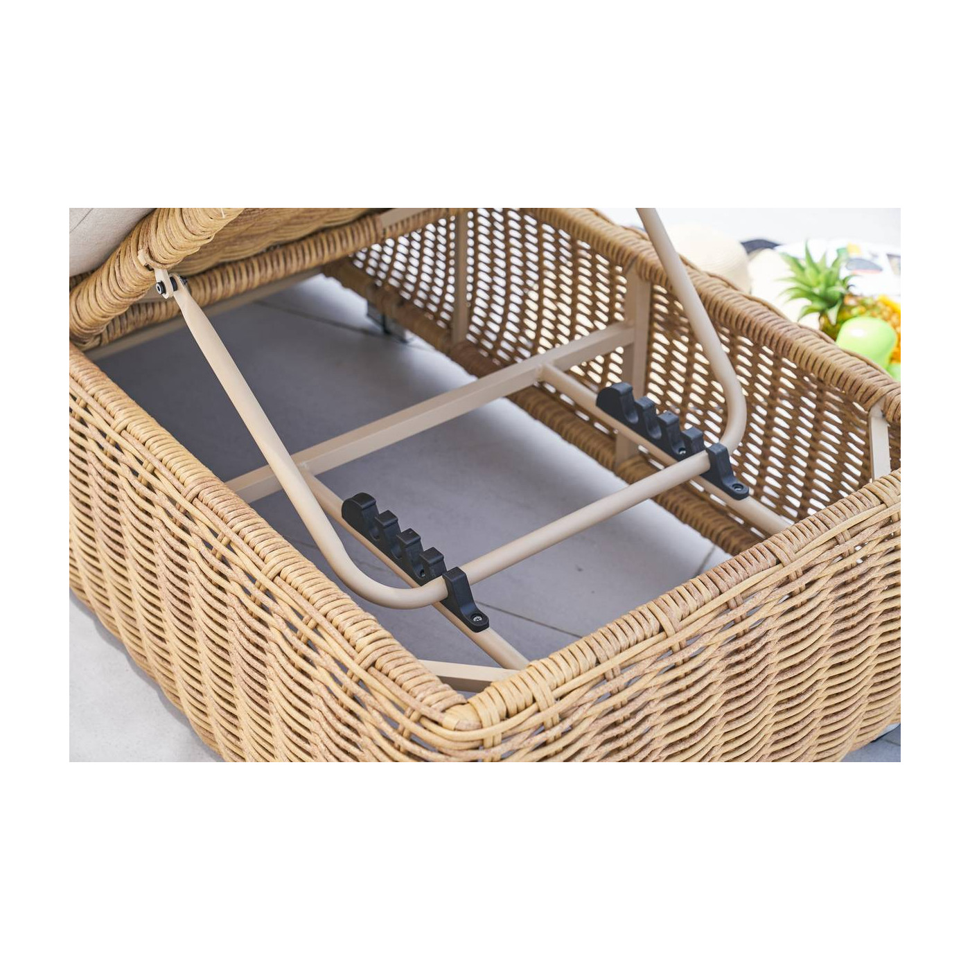 kilku stopniowy mechanizm regulacji oparcia w leżaku Jakarta