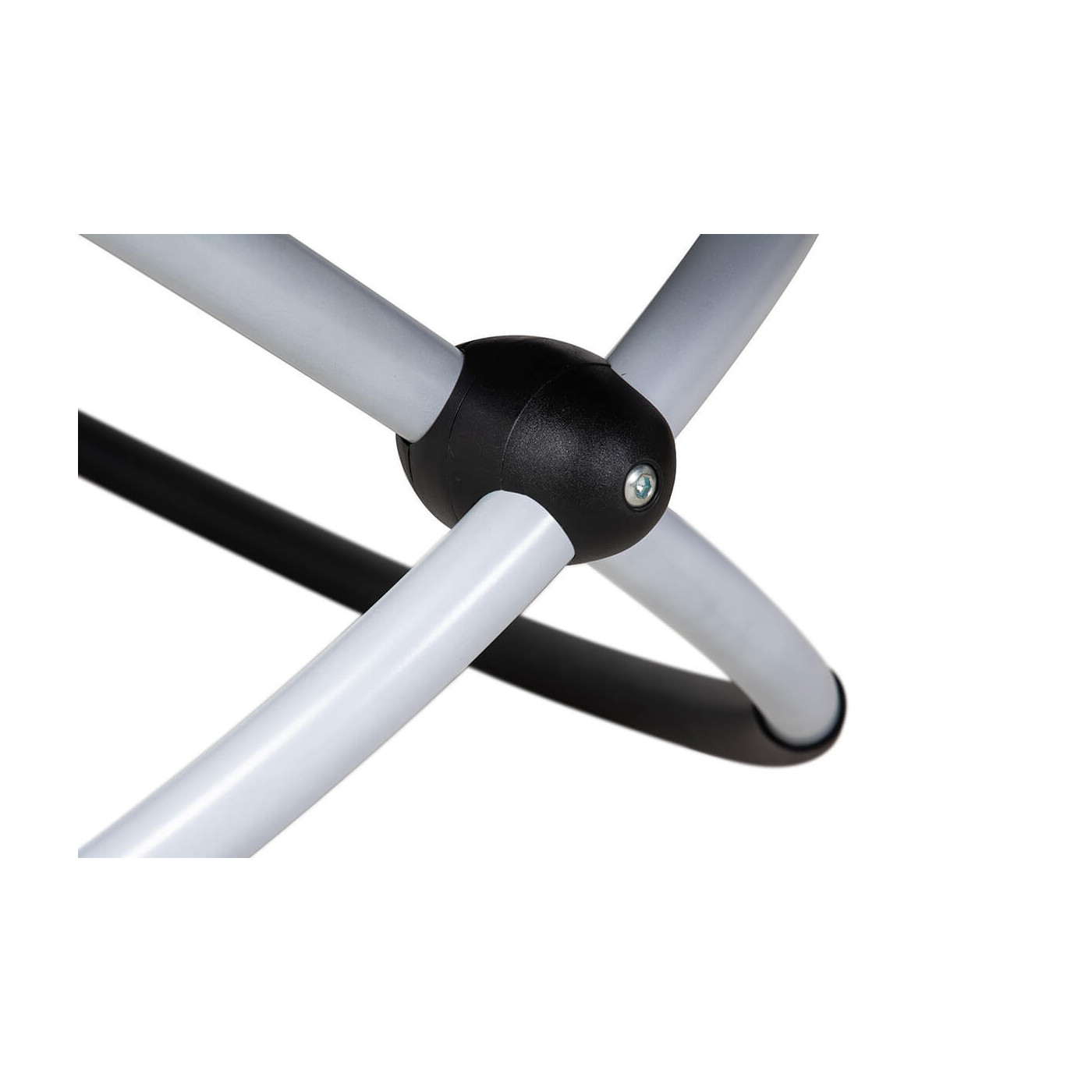 Element łączący dwie obręcze stelaża leżanki galaxy