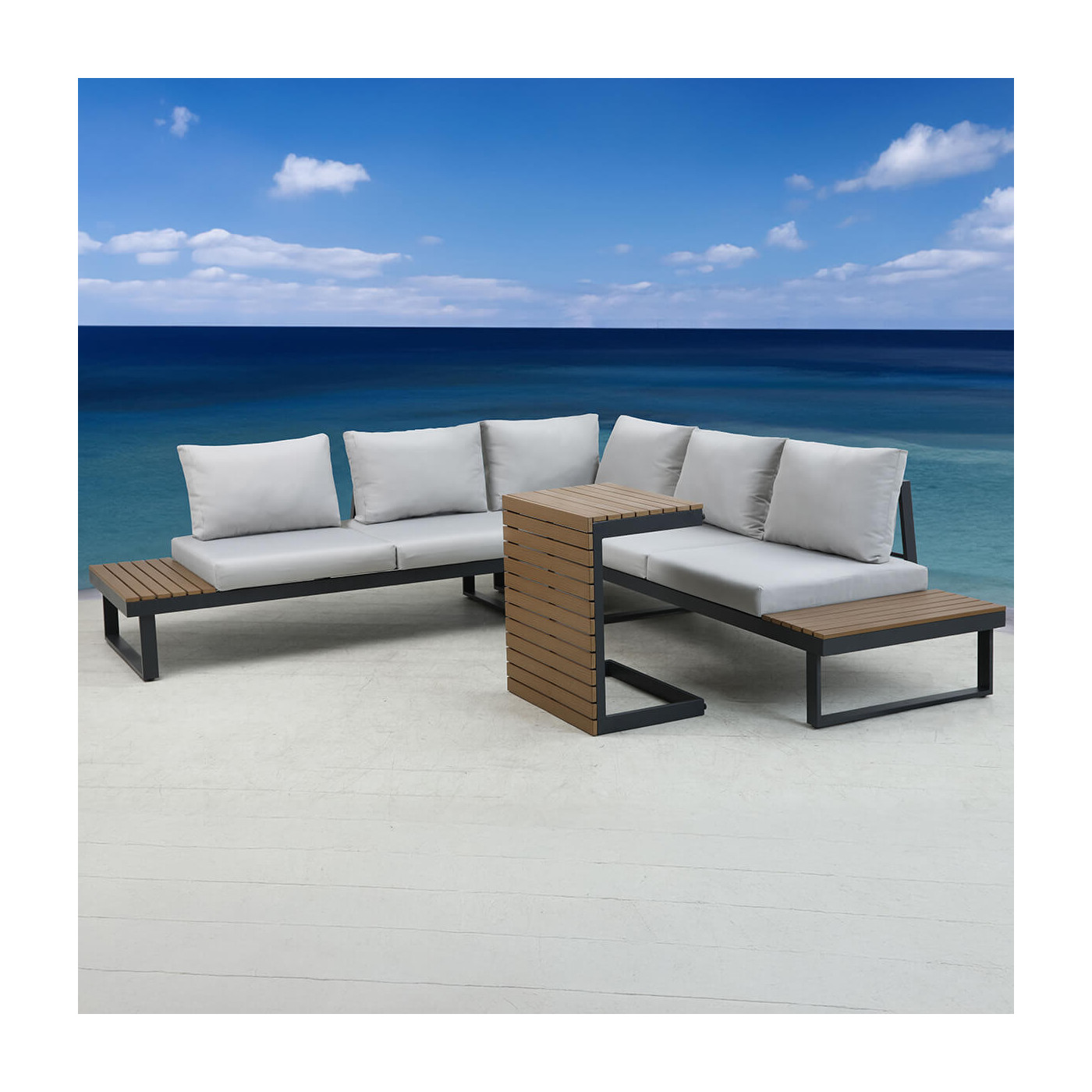 narożnik na ogród pasadena z jasnymi poduszkami i wykończeniu w stylu polywoood na tle oceanu