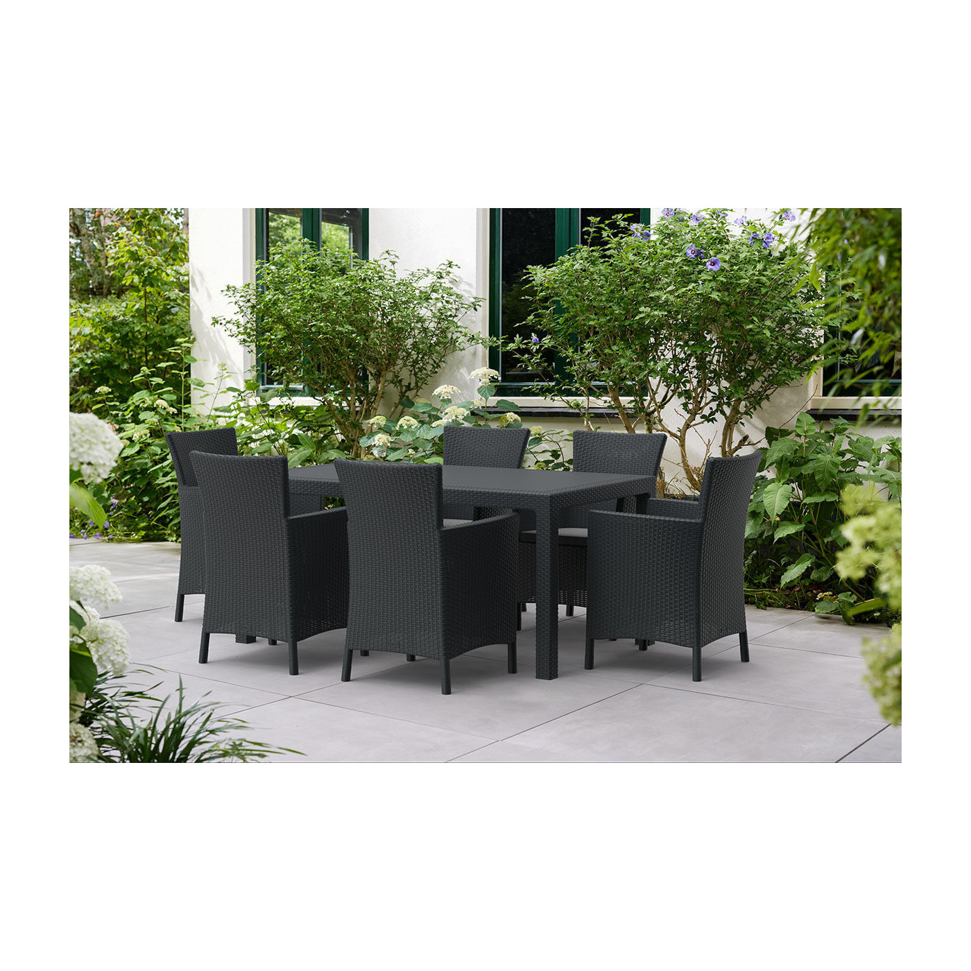 meble jadalniane keter iowa/melody w aranżacji na tarasie ogrodowym