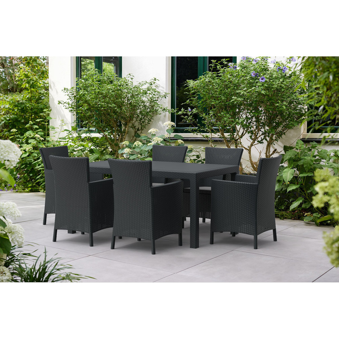 meble jadalniane keter iowa/melody w aranżacji na tarasie ogrodowym