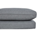 Grube ciemno szare poduszki z zestawu PANAMA, widoczny zamek błyskawiczny ułatwiające zdjęcie poszewki