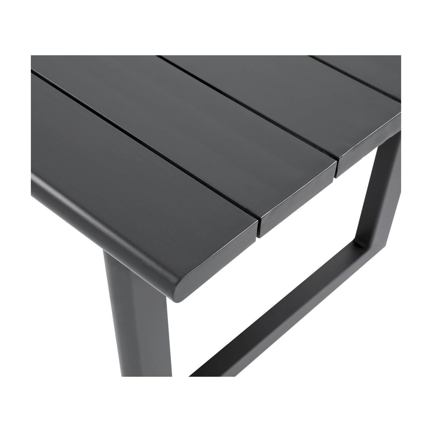 Zbliżenie na aluminiowy blat stołu jadalnianego w kolorze czarnym z zestawu LOTUS dining