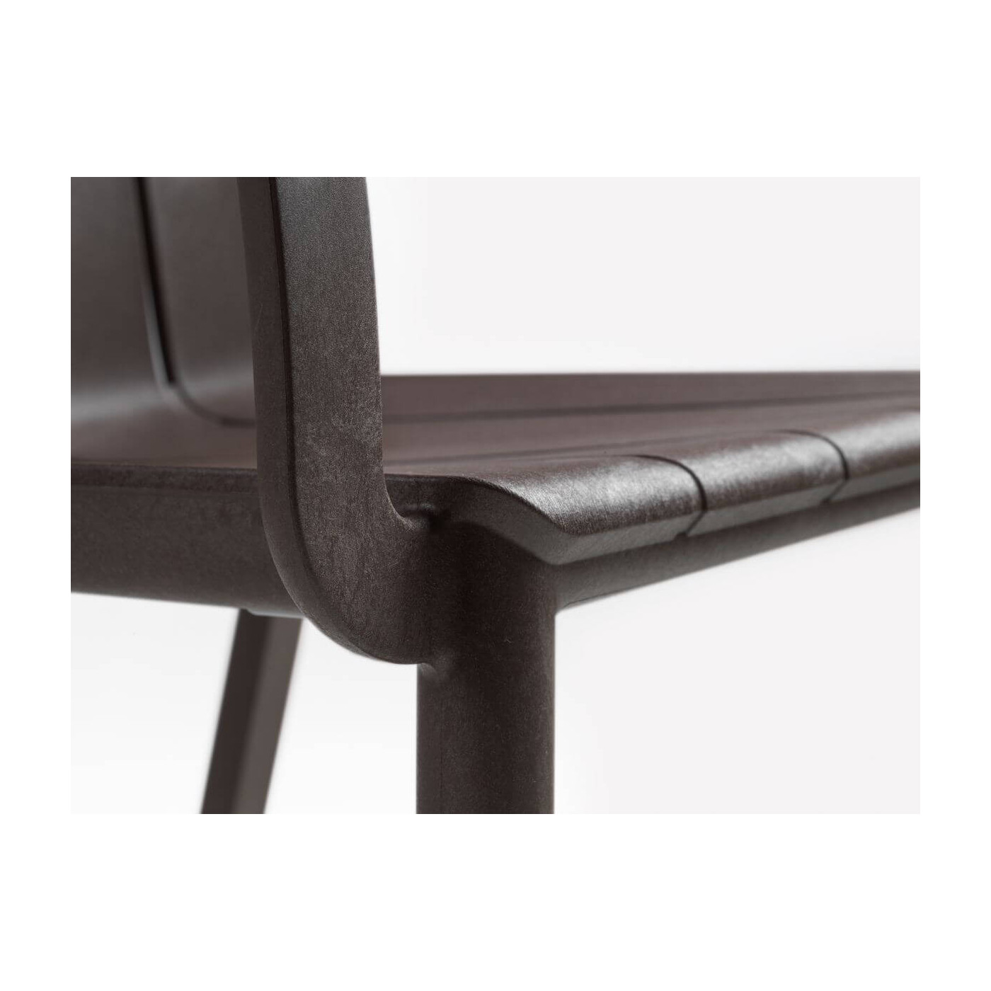 Detal wykonania krzesła TIBERINA Terra – struktura i jakość materiału