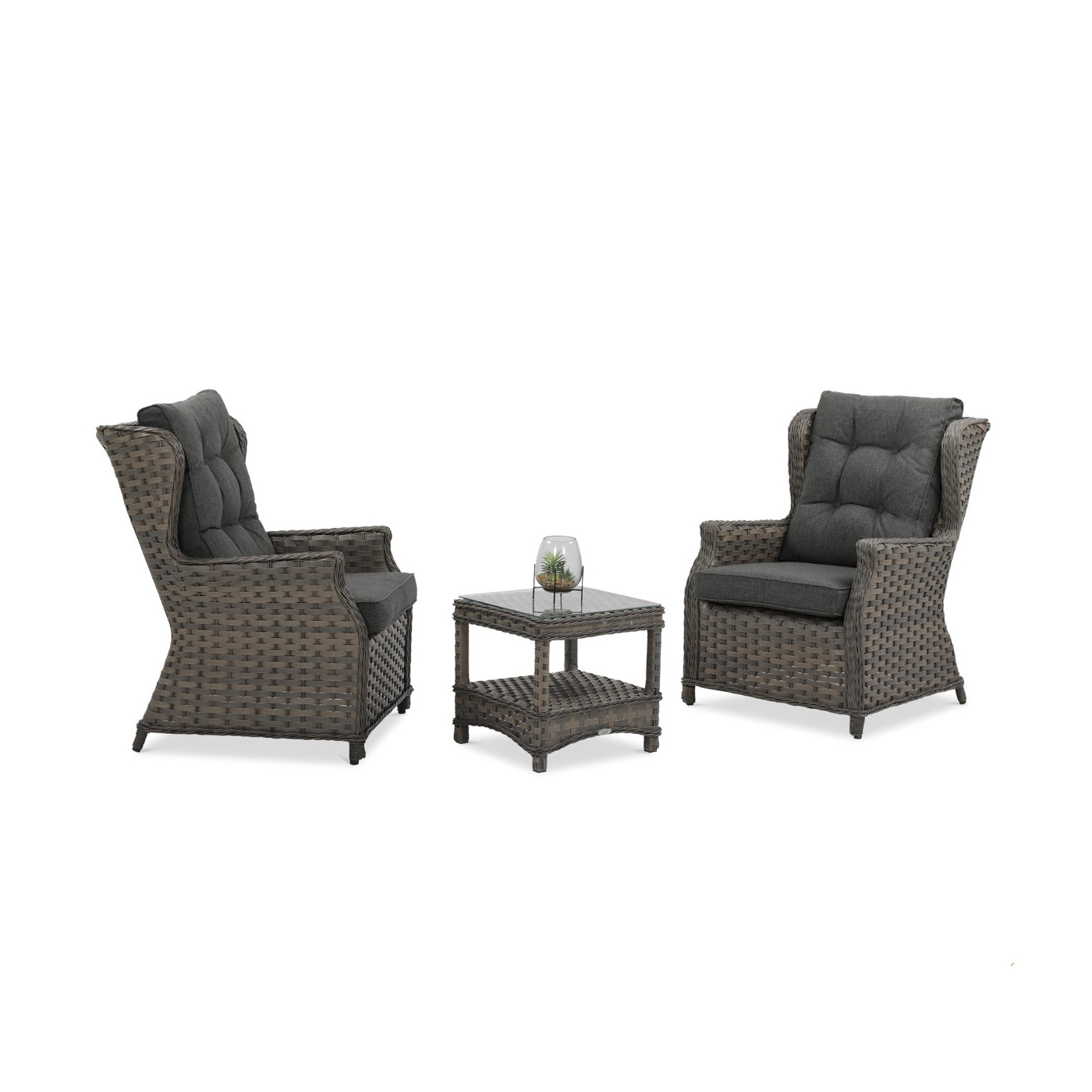 Tył fotela z technorattanu