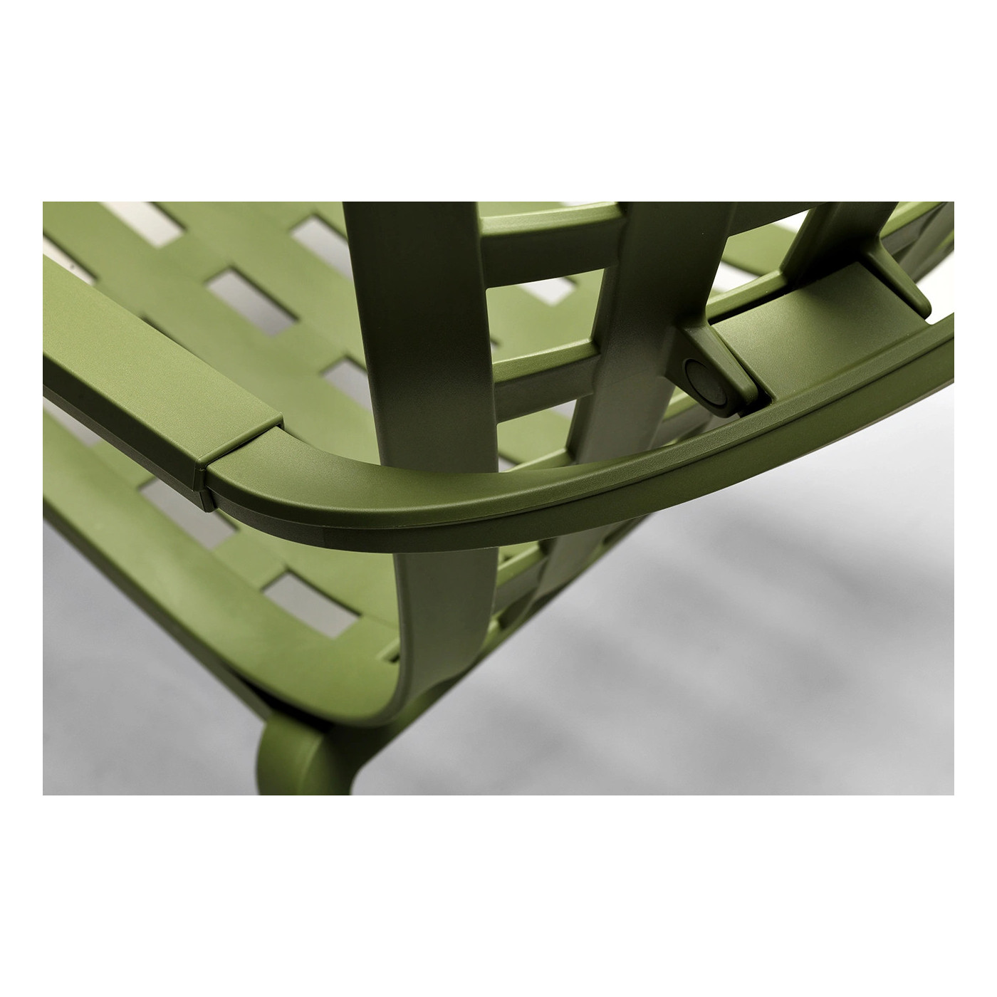 FOLIO BIANCO ARMCHAIR