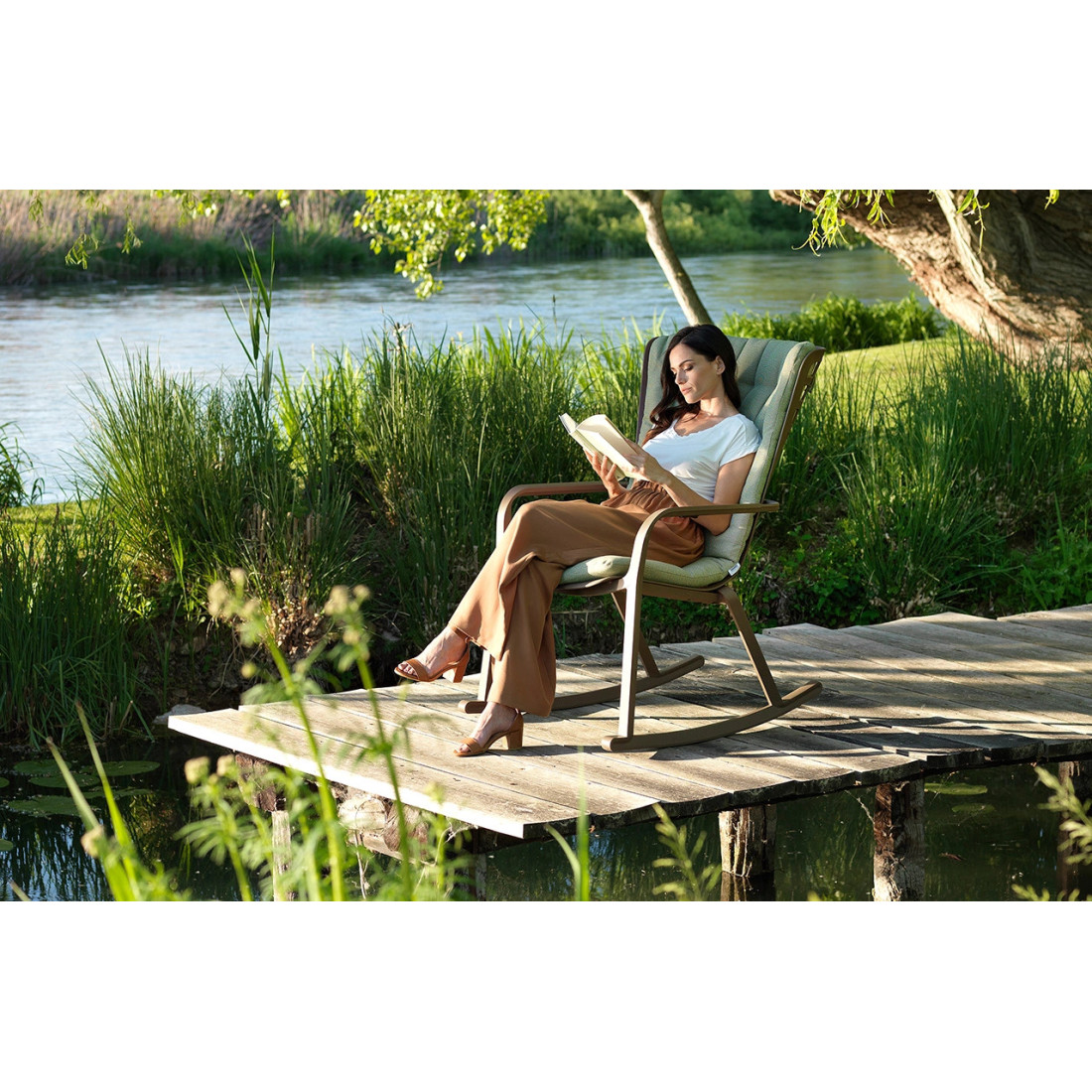 FOLIO ROCKING CHAIR + SLIDERS BIANCO