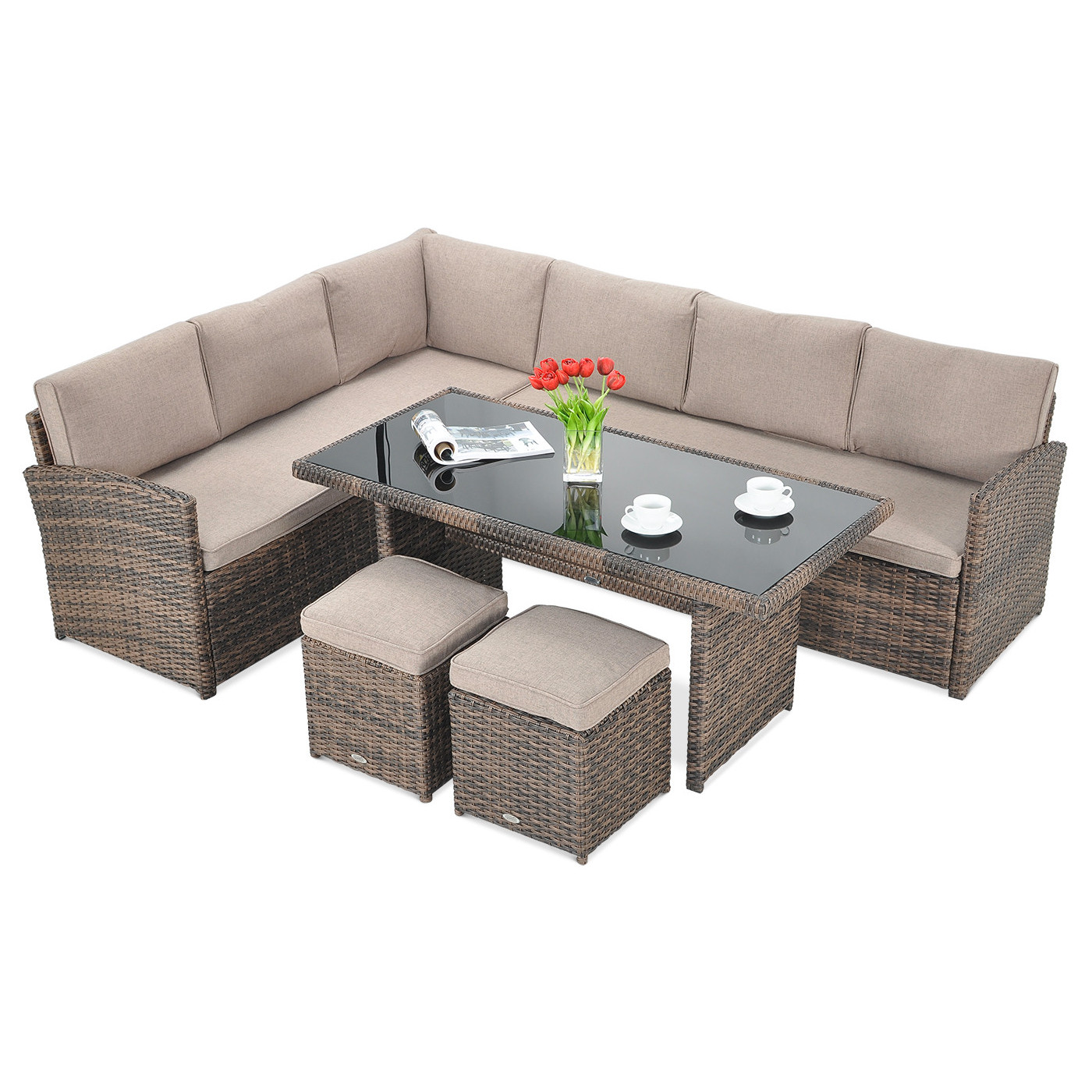 Widok z góry na brązowy zestaw mebli ogrodowych SALO z technorattanu na duży taras. 