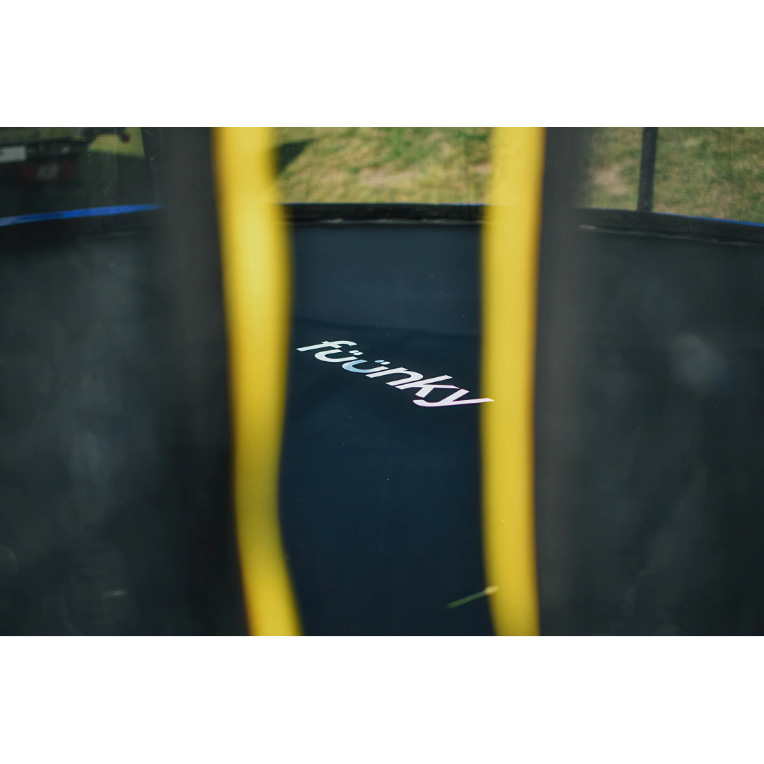 10FT 305CM TRAMPOLINE + LADDER + FOOTWEAR NET