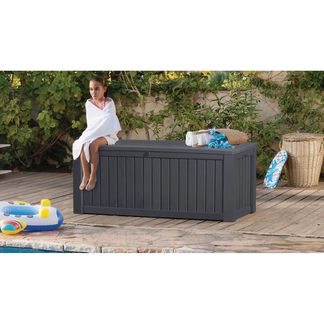 ROCKWOOD GRAPHITE CHEST