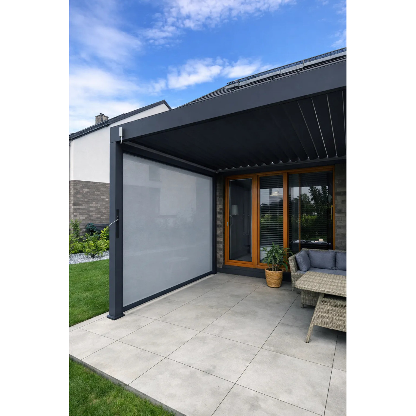 ELEGANCE/DELUXE/FUSION AUTOMATIC DROP-DOWN BLIND 2.65M ANTHRACITE